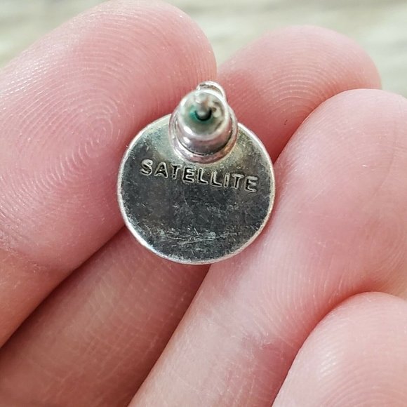 Satellite Paris Faceted Quartz Earrings Studs - Picture 11 of 11